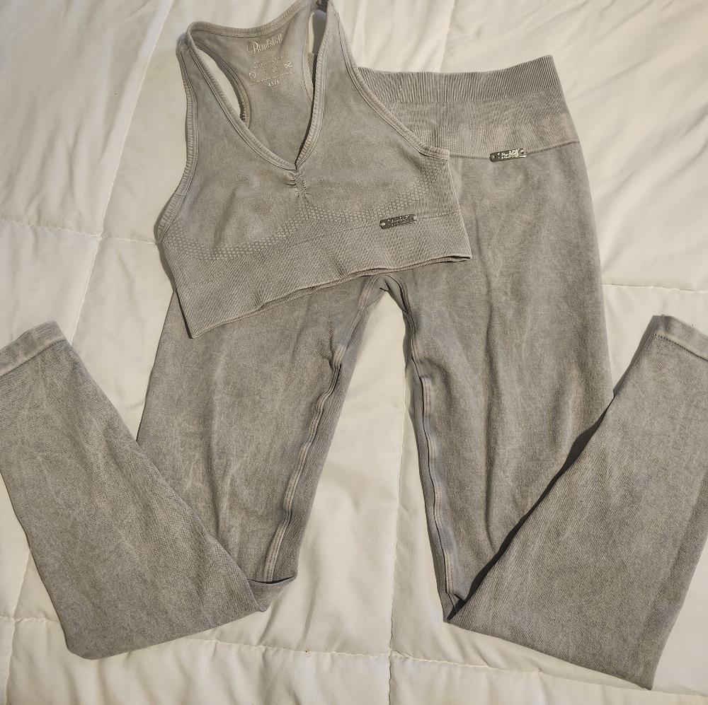 Bombshell sportswear set